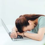 「居眠り」は英語で何と言う？