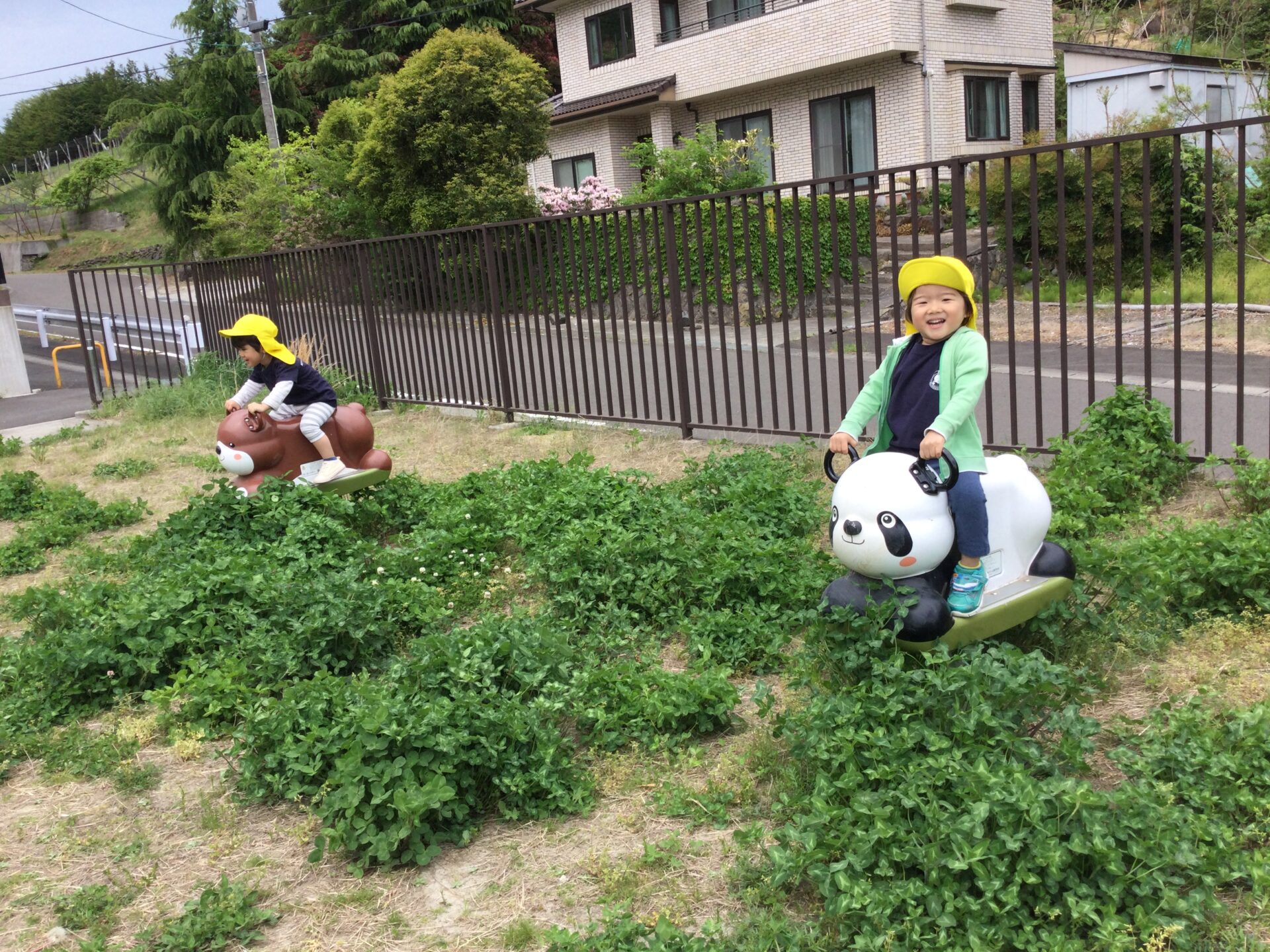 初めて公園へ行きました😊