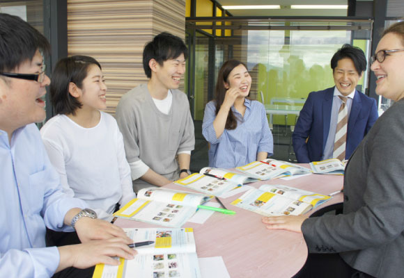 他言語も実施しております。